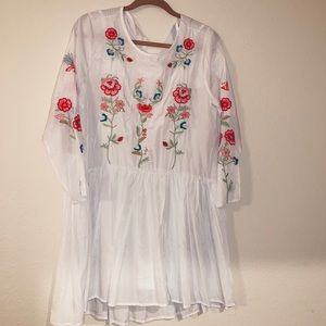 Long-sleeved Lucy Wang dress with lining